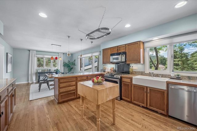 31636 Canyon Circle, Evergreen, CO 80439