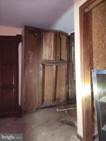 251 E HAINES ST, Philadelphia, PA 19144