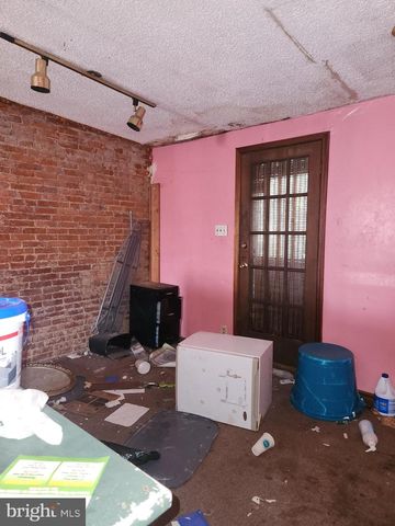 251 E HAINES ST, Philadelphia, PA 19144