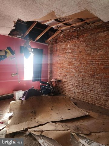 251 E HAINES ST, Philadelphia, PA 19144