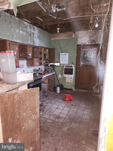 251 E HAINES ST, Philadelphia, PA 19144