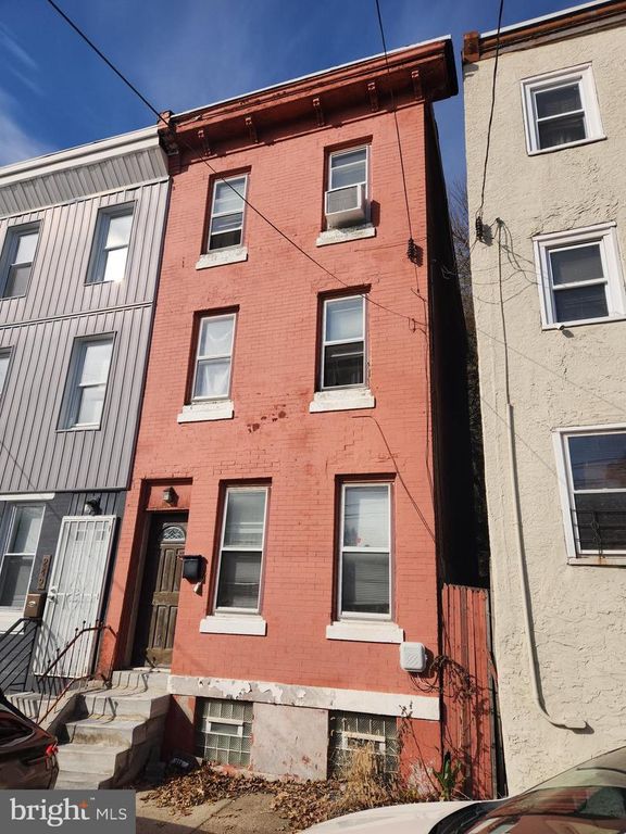 251 E HAINES ST, Philadelphia, PA 19144