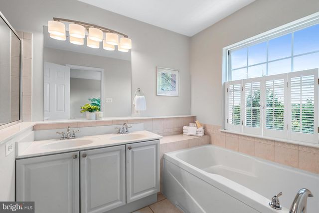 2502 EMERSON DR, Frederick, MD 21702