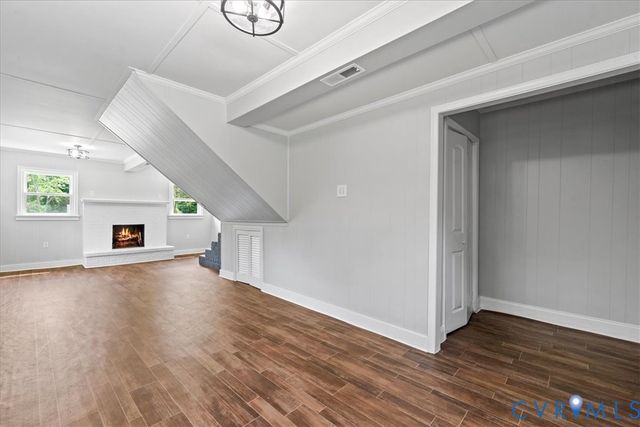 9916 S Wagstaff Cir, North Chesterfield, VA 23236