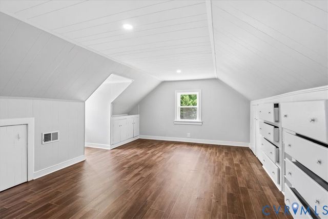 9916 S Wagstaff Cir, North Chesterfield, VA 23236