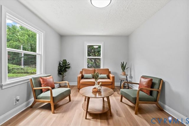 9916 S Wagstaff Cir, North Chesterfield, VA 23236