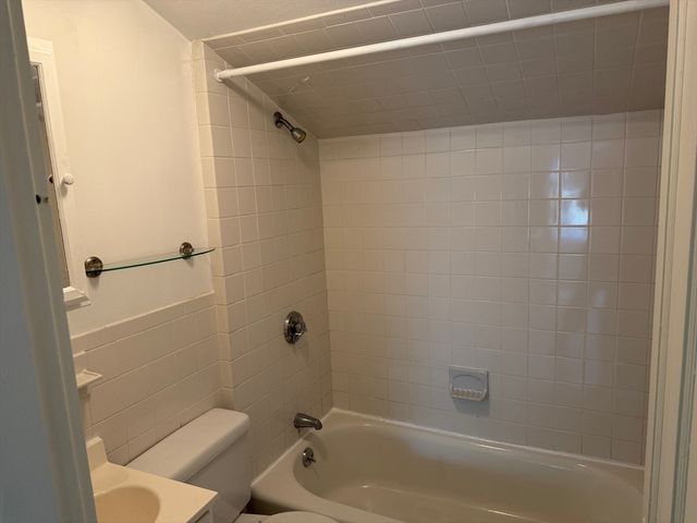 5 Brown 3, Boston, MA 02131