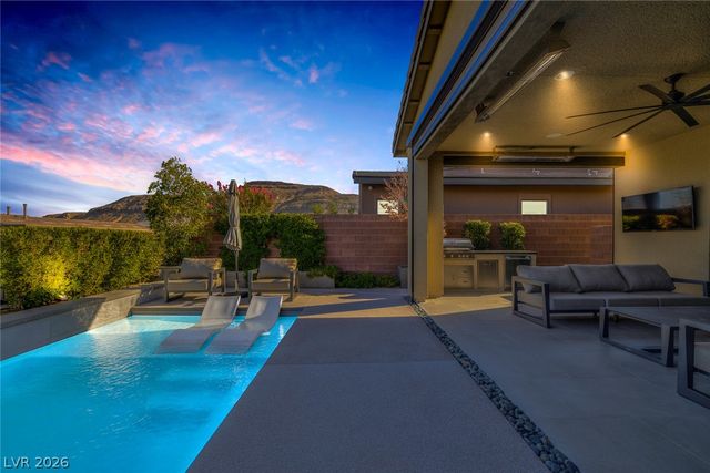 6782 Double Star Street, Las Vegas, NV 89135