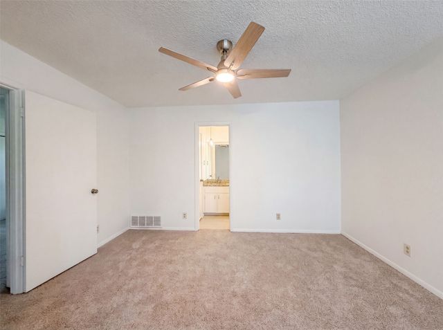 4612 Kenway Court, Fort Worth, TX 76132