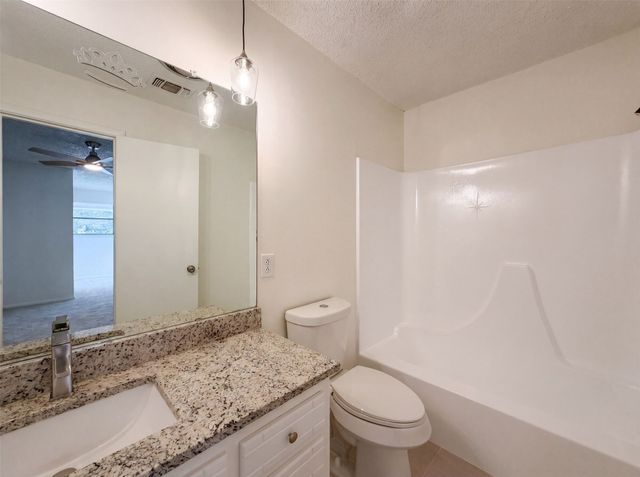 4612 Kenway Court, Fort Worth, TX 76132