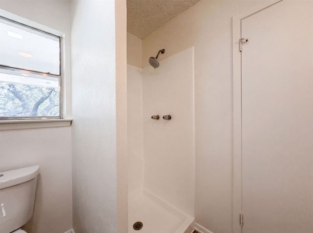4612 Kenway Court, Fort Worth, TX 76132