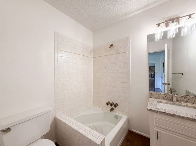 4612 Kenway Court, Fort Worth, TX 76132