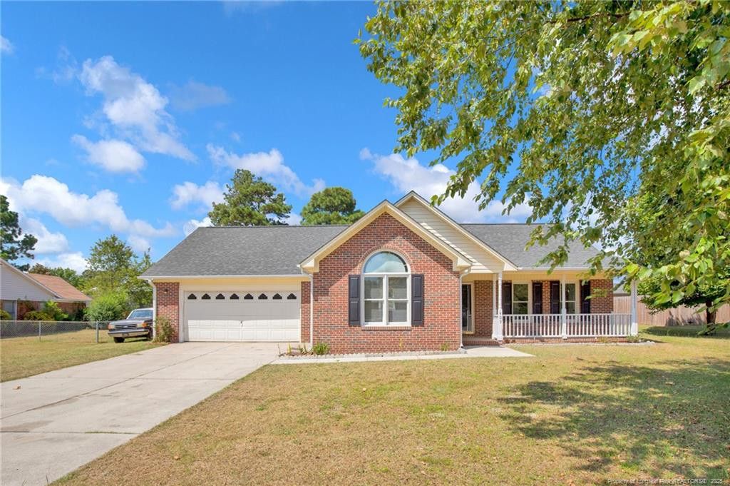 409 SPARROW Drive, Fayetteville, NC 28306