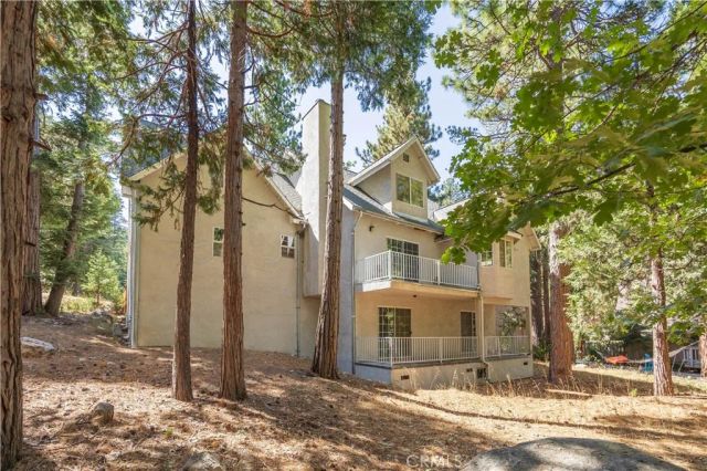 499 Bel Air Drive, Lake Arrowhead, CA 92352