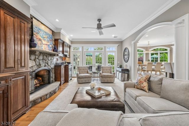 107 Huron Dr, Chatham Twp., NJ 07928