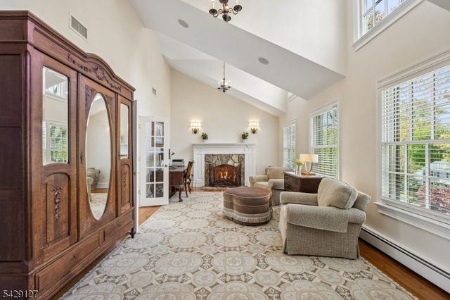107 Huron Dr, Chatham Twp., NJ 07928