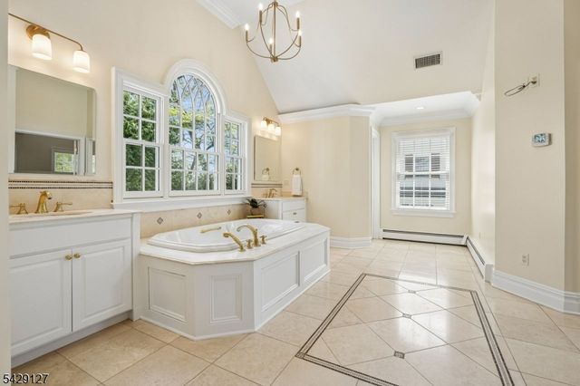 107 Huron Dr, Chatham Twp., NJ 07928
