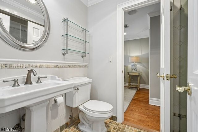 107 Huron Dr, Chatham Twp., NJ 07928