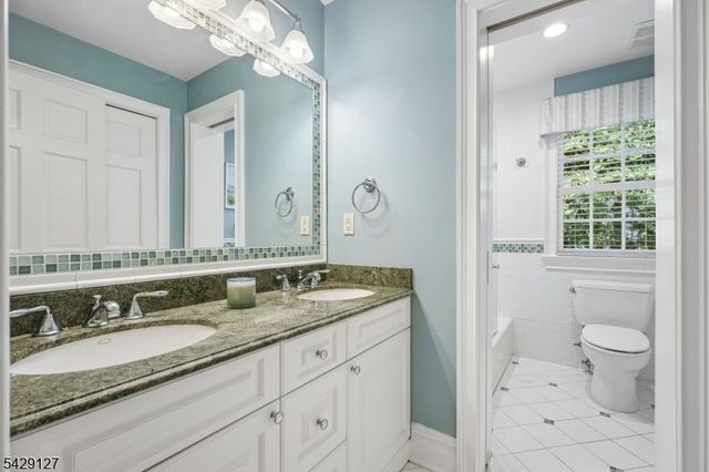 107 Huron Dr, Chatham Twp., NJ 07928