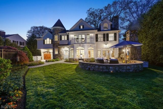 107 Huron Dr, Chatham Twp., NJ 07928