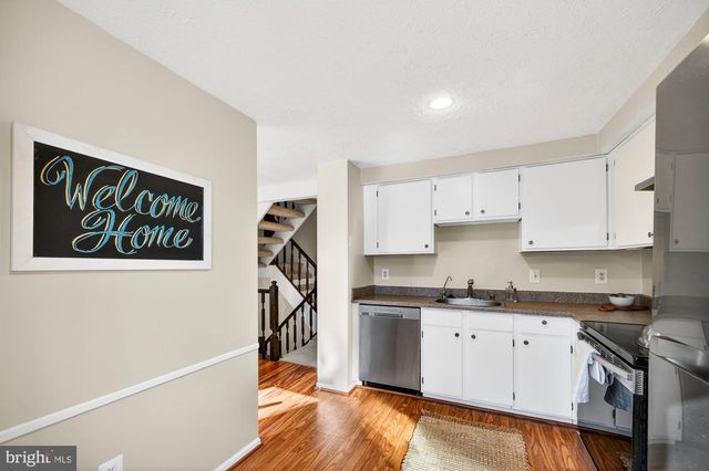 16200 HENDERSON LN, Dumfries, VA 22025