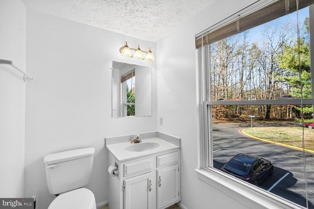 16200 HENDERSON LN, Dumfries, VA 22025