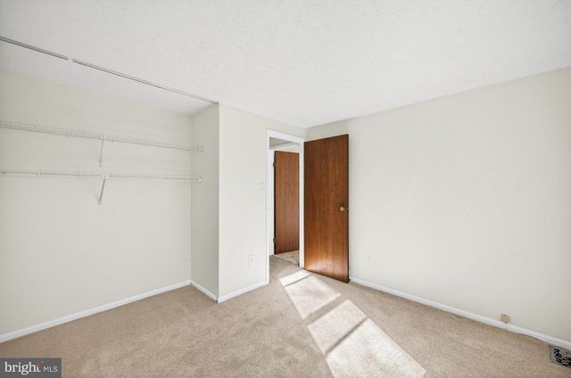 16200 HENDERSON LN, Dumfries, VA 22025