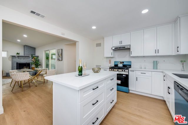 1207 W Orange Grove Avenue, Burbank, CA 91506