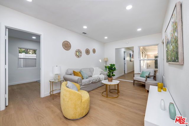 1207 W Orange Grove Avenue, Burbank, CA 91506