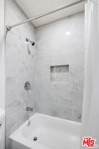 1207 W Orange Grove Avenue, Burbank, CA 91506