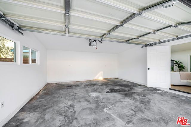 1207 W Orange Grove Avenue, Burbank, CA 91506