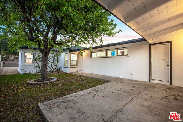 1207 W Orange Grove Avenue, Burbank, CA 91506