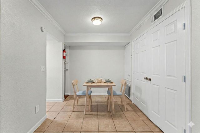 6161 Reims Road 207, Houston, TX 77036