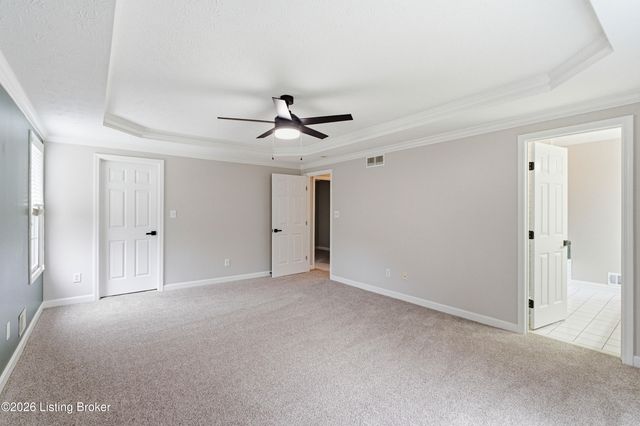 4204 Marseille Dr, Louisville, KY 40272