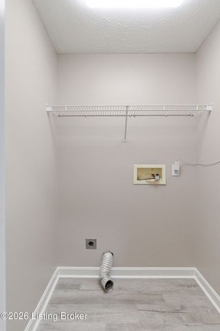 4204 Marseille Dr, Louisville, KY 40272