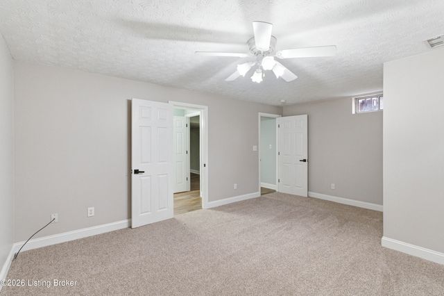 4204 Marseille Dr, Louisville, KY 40272