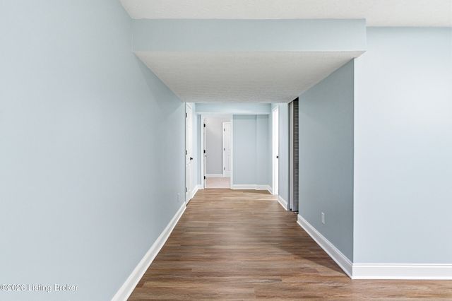 4204 Marseille Dr, Louisville, KY 40272