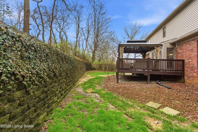 4204 Marseille Dr, Louisville, KY 40272