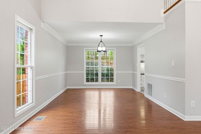 4204 Marseille Dr, Louisville, KY 40272