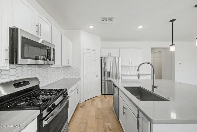 19600 W CAMPBELL Avenue, Litchfield Park, AZ 85340