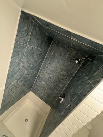 99 Cutler St, Newark City, NJ 07104