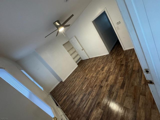 99 Cutler St, Newark City, NJ 07104