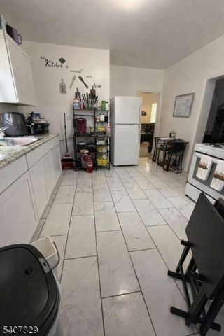 99 Cutler St, Newark City, NJ 07104