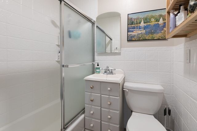 74 Mt Vernon St 1F, Boston, MA 02108