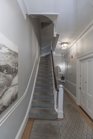 74 Mt Vernon St 1F, Boston, MA 02108