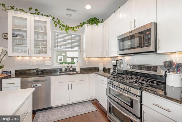 2069 CASE RD, Baltimore, MD 21222