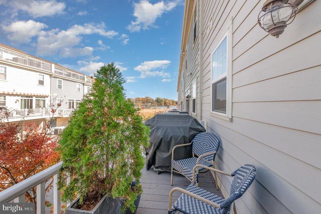 2069 CASE RD, Baltimore, MD 21222