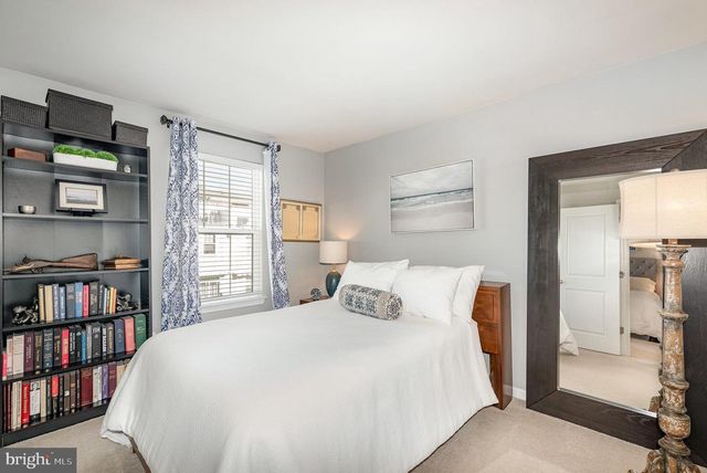 2069 CASE RD, Baltimore, MD 21222