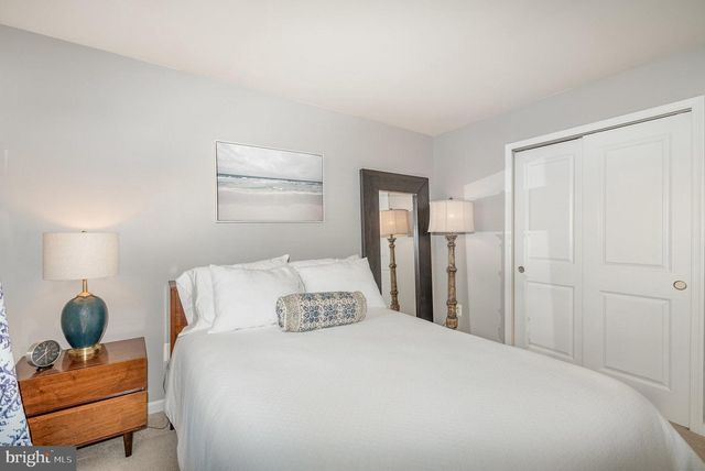 2069 CASE RD, Baltimore, MD 21222