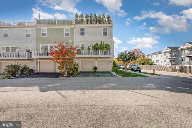 2069 CASE RD, Baltimore, MD 21222